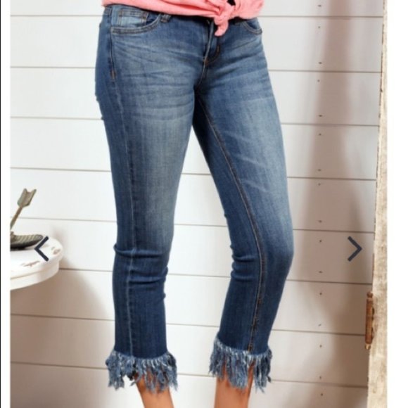 long frayed hem jeans